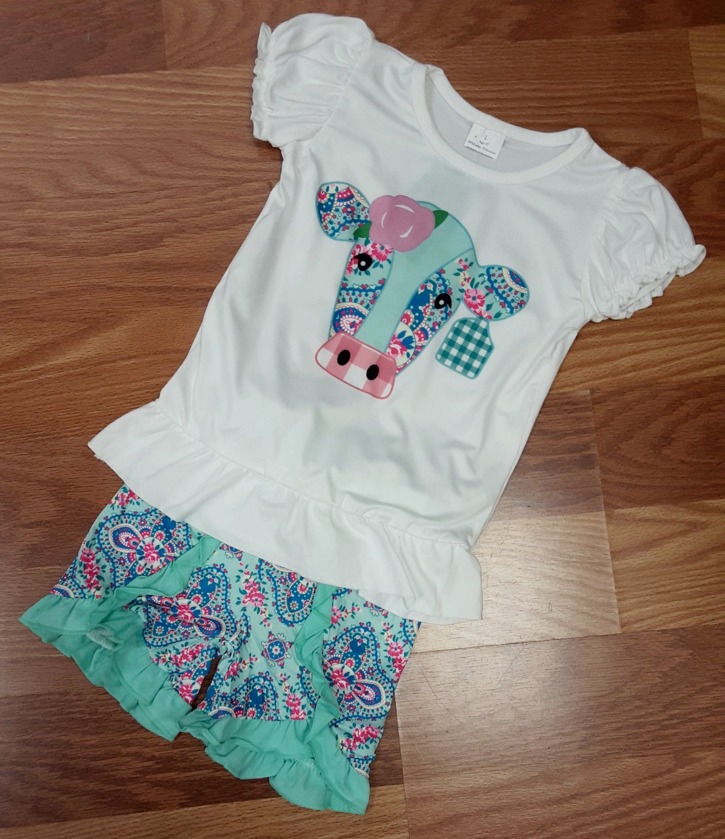 Green Cow Short Set